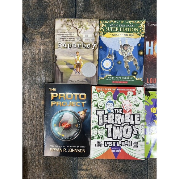 Lot Of 8 Kids Chapter Books! Press Start, Holes, Magic Treehouse, Paperboy! - Picture 2 of 4